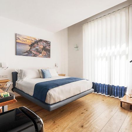 Yourhome - Lidia Rooms & Suites Соренто Екстериор снимка