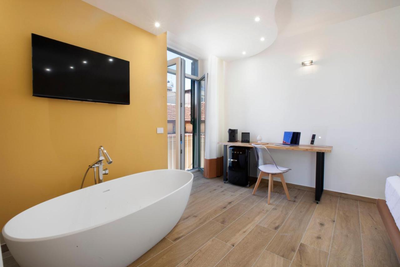 Yourhome - Lidia Rooms & Suites Соренто Екстериор снимка