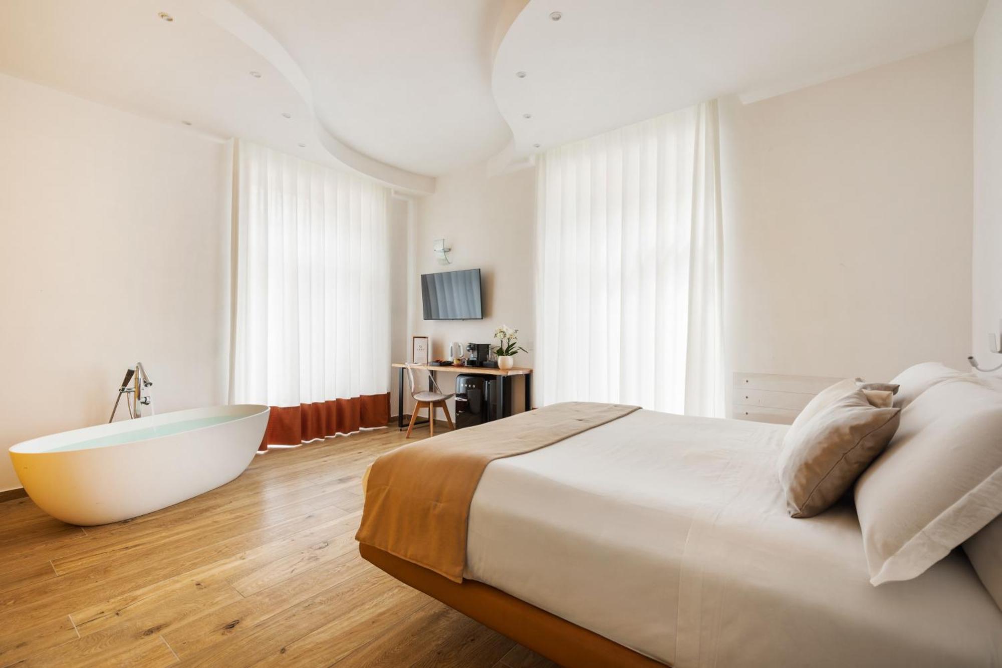 Yourhome - Lidia Rooms & Suites Соренто Екстериор снимка