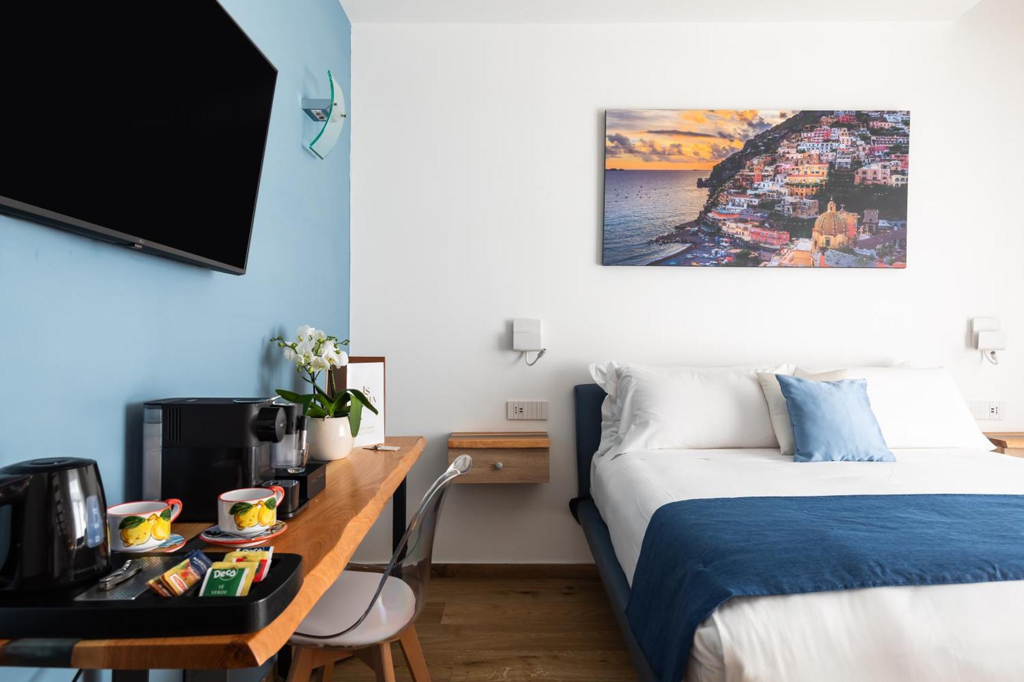 Yourhome - Lidia Rooms & Suites Соренто Екстериор снимка